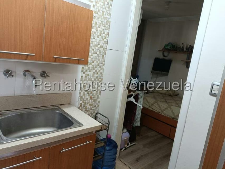 Apartamento (Duplex) en Venta en Sector las Quince Letras, Vargas - 11