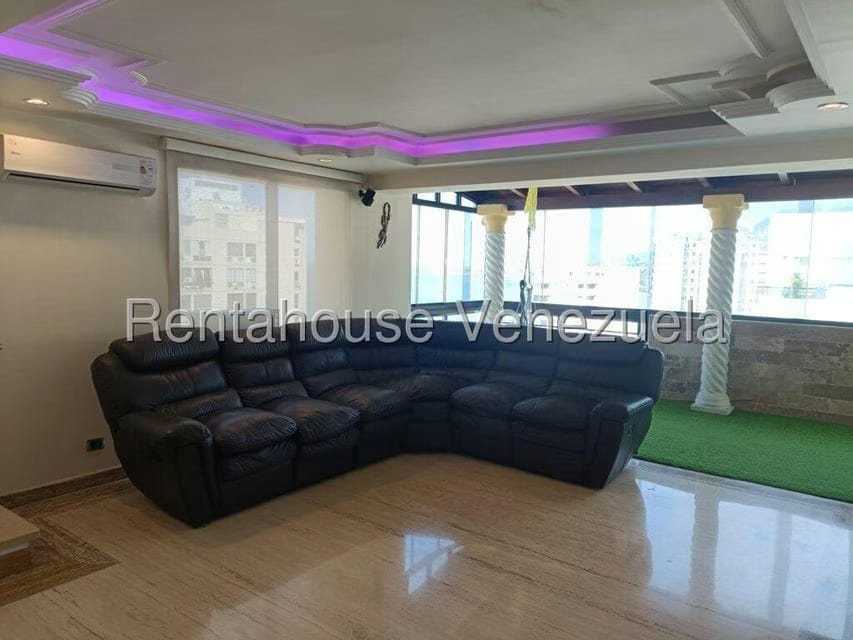 Apartamento (Duplex) en Venta en Sector las Quince Letras, Vargas - 16