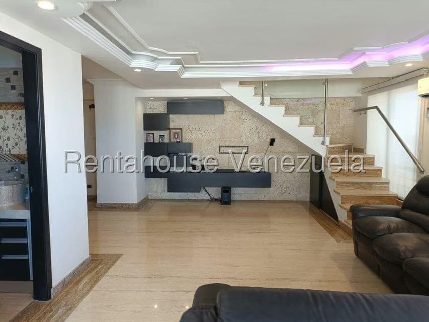 Apartamento (Duplex) en Venta en Sector las Quince Letras, Vargas - 19