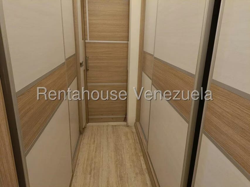 Apartamento (Duplex) en Venta en Sector las Quince Letras, Vargas - 25