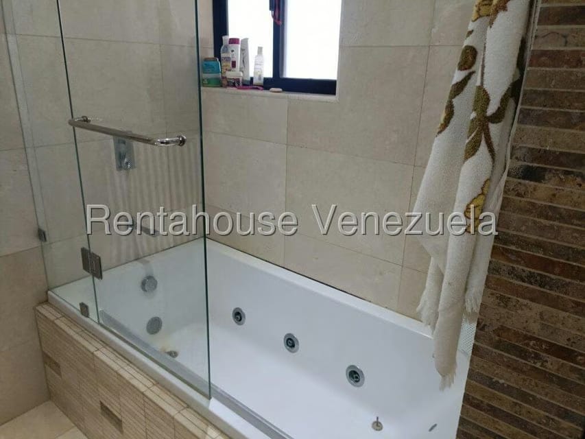 Apartamento (Duplex) en Venta en Sector las Quince Letras, Vargas - 27