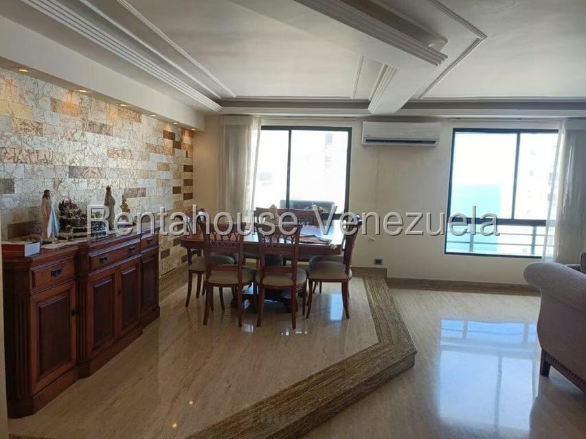 Apartamento (Duplex) en Venta en Sector las Quince Letras, Vargas - 4