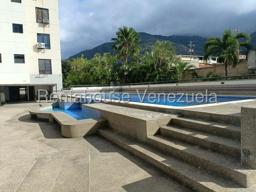 Apartamento (Duplex) en Venta en Sector las Quince Letras, Vargas - 34