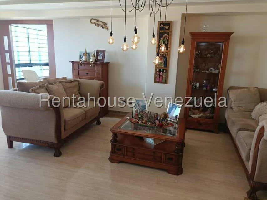 Apartamento (Duplex) en Venta en Sector las Quince Letras, Vargas - 6