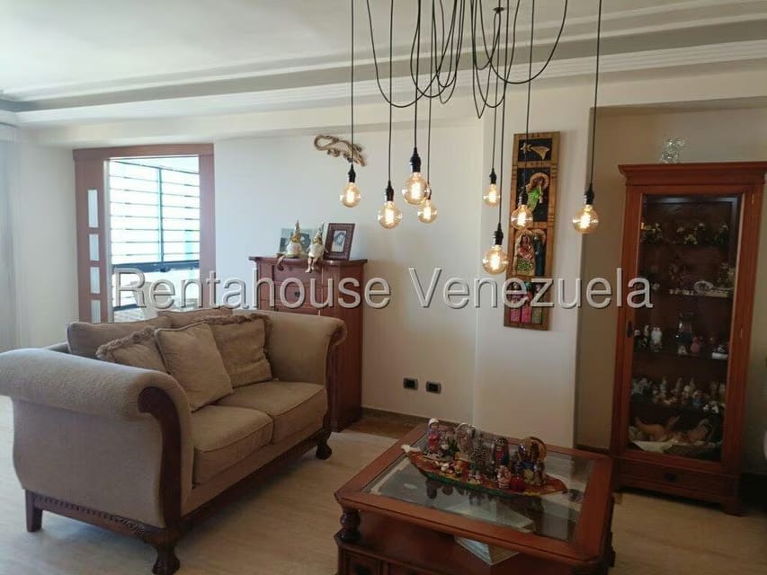 Apartamento (Duplex) en Venta en Sector las Quince Letras, Vargas - 8