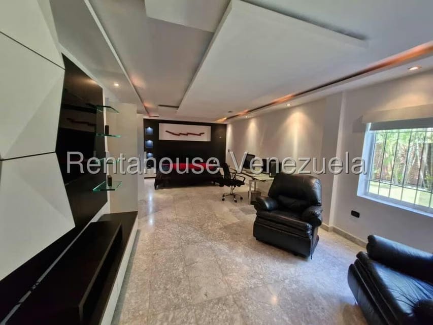 Casa (Multipes Niveles) en Venta en Cumbres de Curumo, Distrito Metropolitano - 12
