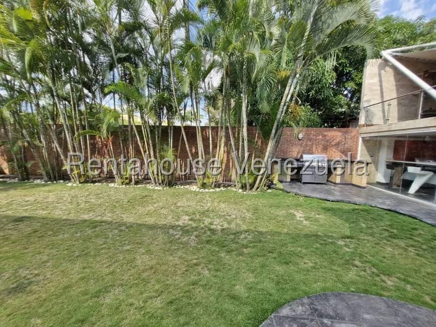 Casa (Multipes Niveles) en Venta en Cumbres de Curumo, Distrito Metropolitano - 26