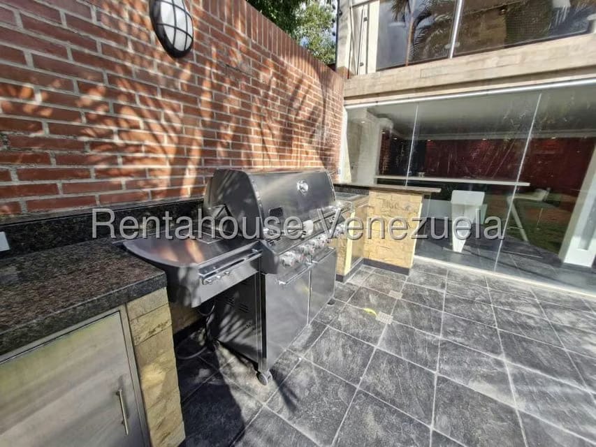 Casa (Multipes Niveles) en Venta en Cumbres de Curumo, Distrito Metropolitano - 27