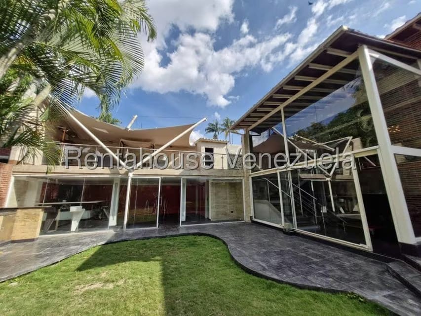 Casa (Multipes Niveles) en Venta en Cumbres de Curumo, Distrito Metropolitano - 29