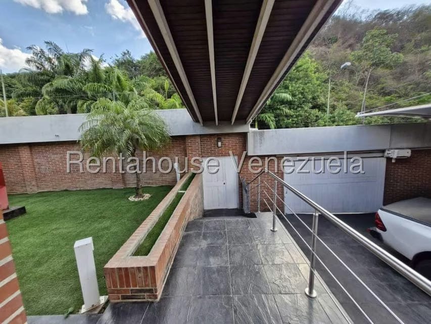 Casa (Multipes Niveles) en Venta en Cumbres de Curumo, Distrito Metropolitano - 43
