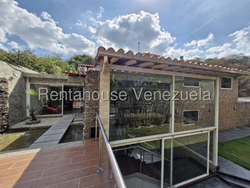 Casa (Multipes Niveles) en Venta en Cumbres de Curumo, Distrito Metropolitano - 44