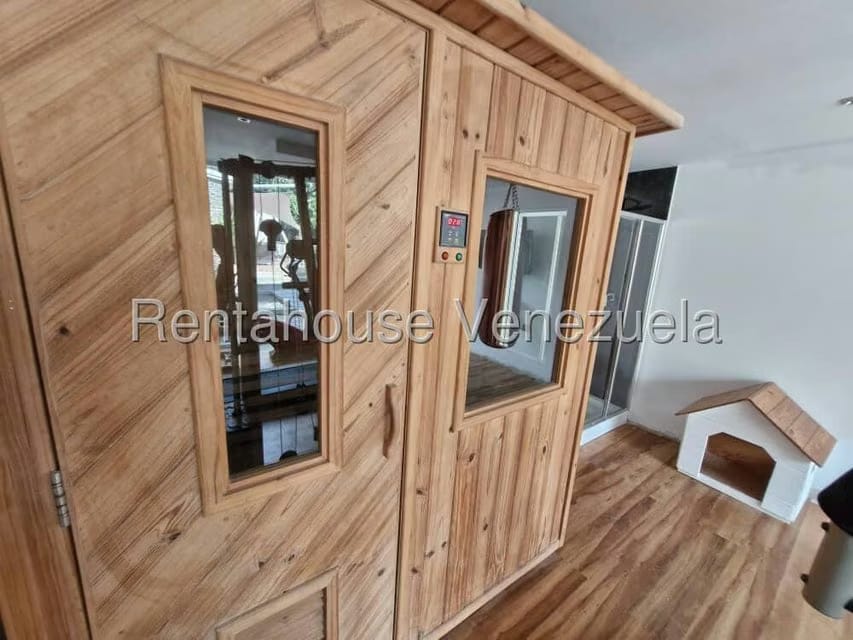 Casa (Multipes Niveles) en Venta en Cumbres de Curumo, Distrito Metropolitano - 49