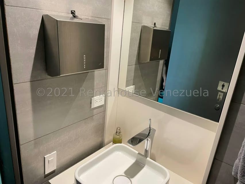 Comercial (Oficina) en Venta en Los Palos Grandes, Distrito Metropolitano - 27