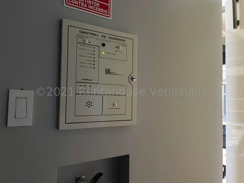 Comercial (Oficina) en Venta en Los Palos Grandes, Distrito Metropolitano - 30