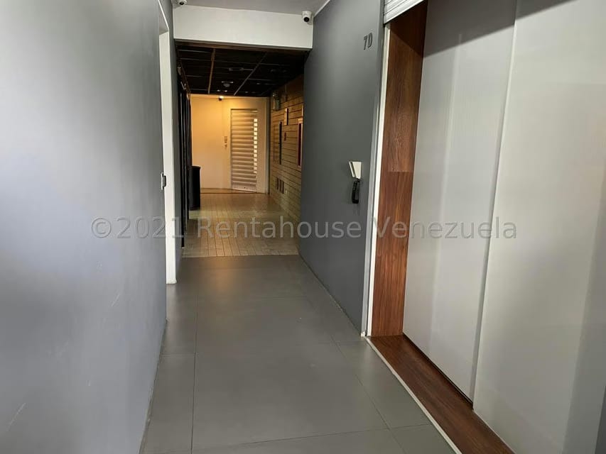 Comercial (Oficina) en Venta en Los Palos Grandes, Distrito Metropolitano - 34