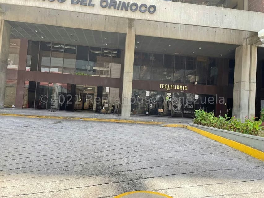 Comercial (Oficina) en Venta en Los Palos Grandes, Distrito Metropolitano - 42