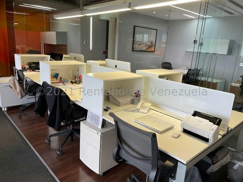 Comercial (Oficina) en Venta en Los Palos Grandes, Distrito Metropolitano - 9