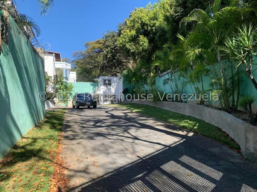Comercial (Local Comercial) en Alquiler en La Florida, Distrito Metropolitano - 14