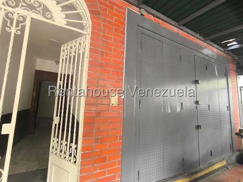 Comercial (Local Comercial) en Alquiler en San Bernardino, Distrito Metropolitano - 13