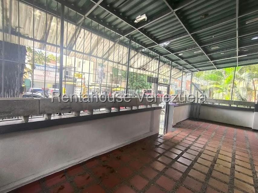 Comercial (Local Comercial) en Alquiler en San Bernardino, Distrito Metropolitano - 14