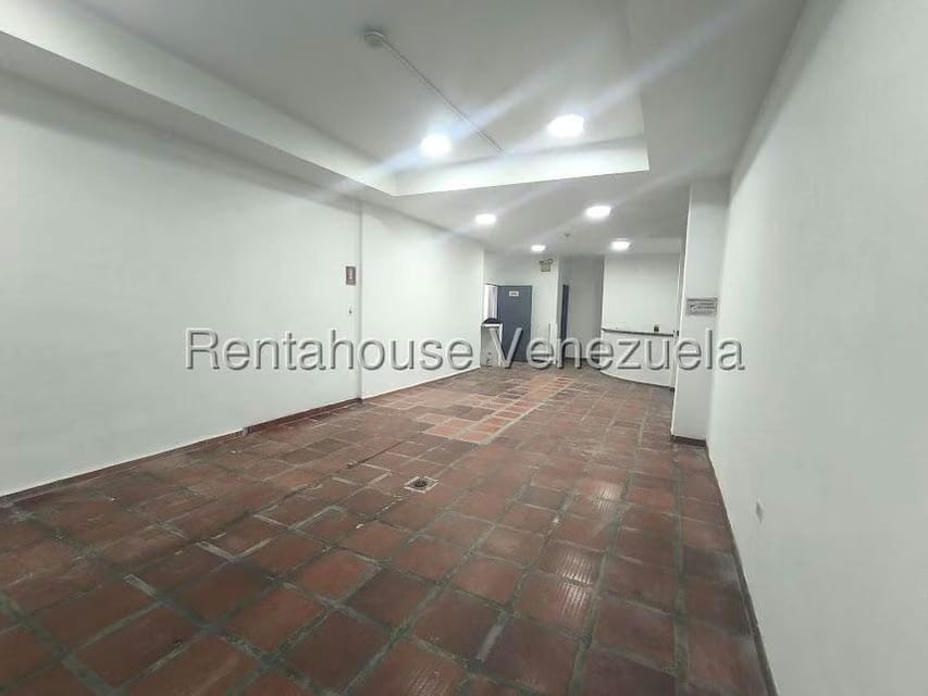 Comercial (Local Comercial) en Alquiler en San Bernardino, Distrito Metropolitano - 4