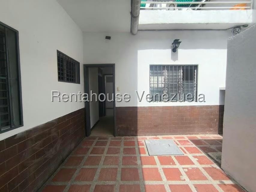 Comercial (Local Comercial) en Alquiler en San Bernardino, Distrito Metropolitano - 9