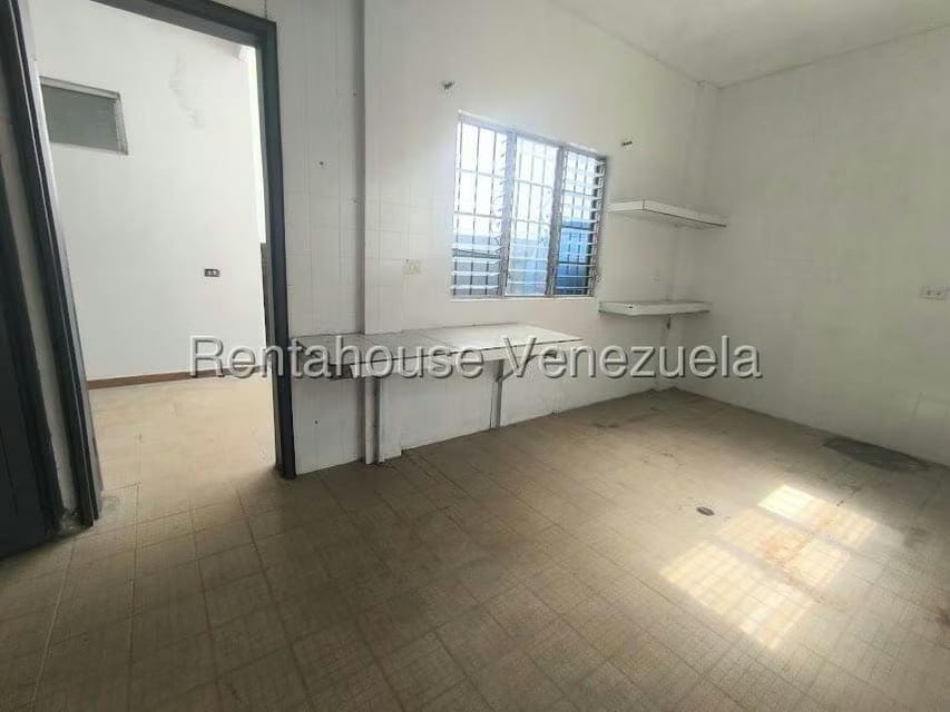 Comercial (Local Comercial) en Alquiler en San Bernardino, Distrito Metropolitano - 10