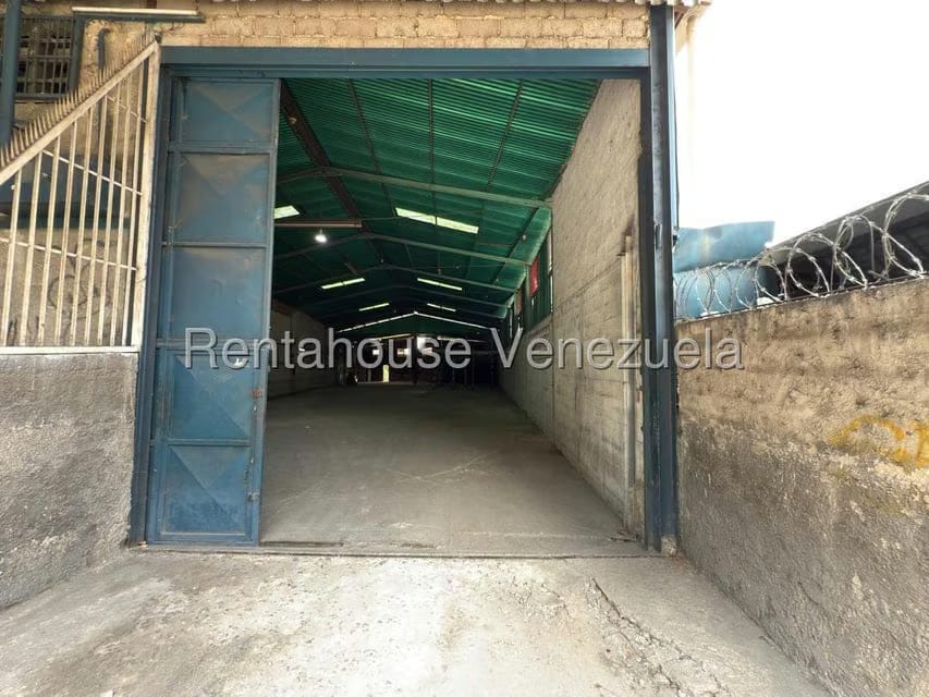 Comercial (Galpon - Deposito) en Alquiler en Mariche, Distrito Metropolitano - 2
