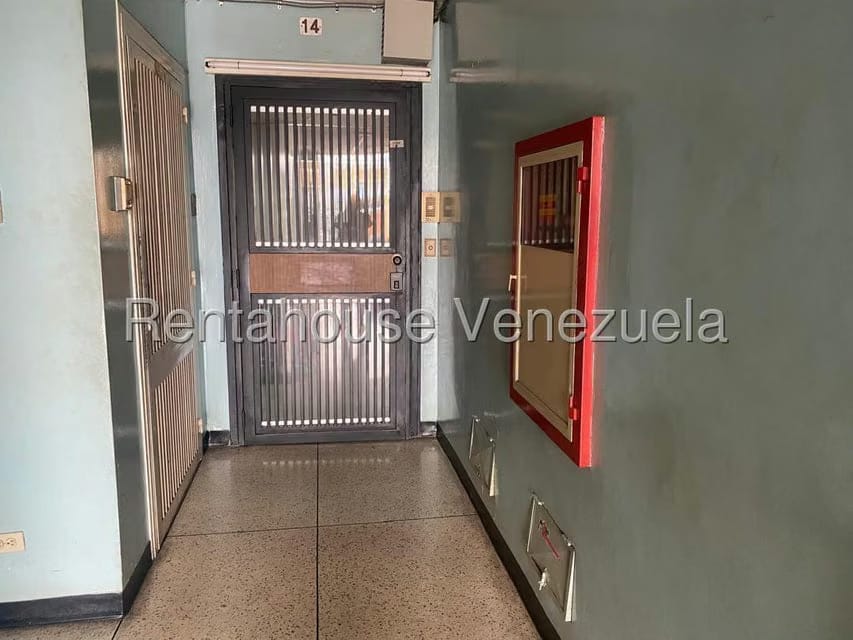 Comercial (Oficina) en Venta en Parroquia Catedral, Distrito Metropolitano - 11