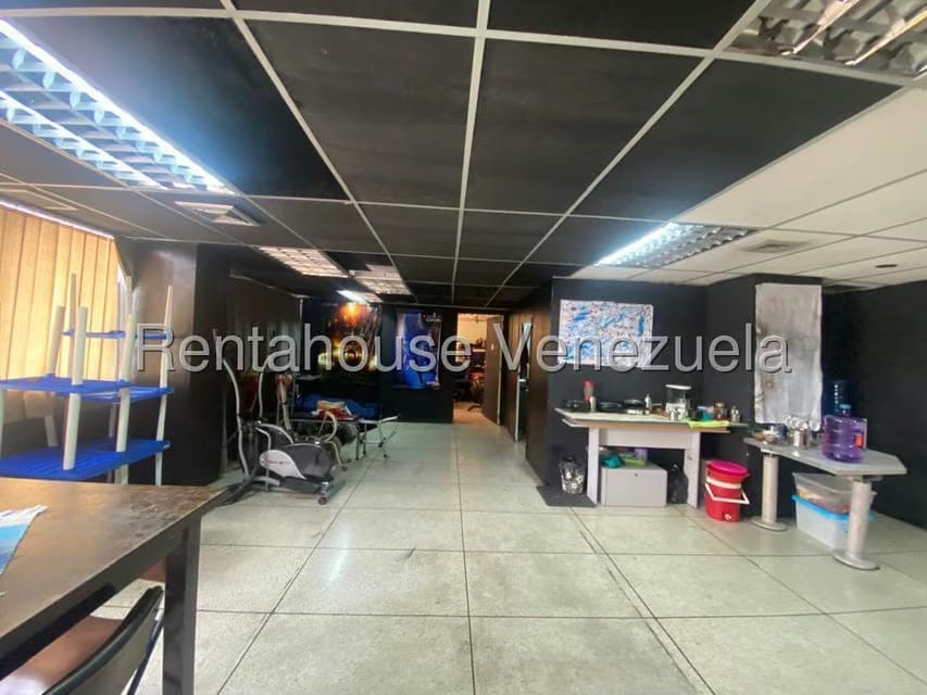 Comercial (Oficina) en Venta en Parroquia Catedral, Distrito Metropolitano - 21