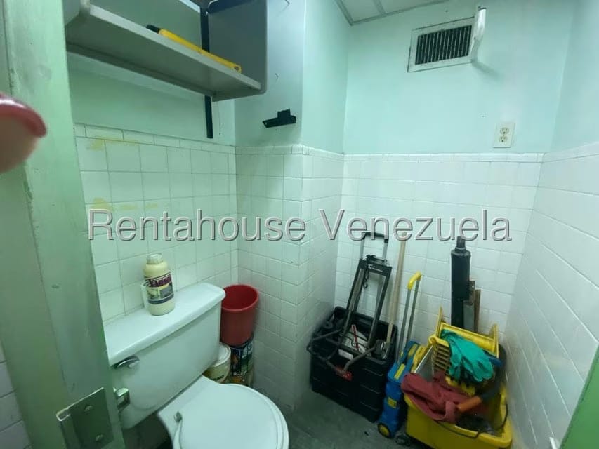 Comercial (Oficina) en Venta en Parroquia Catedral, Distrito Metropolitano - 29