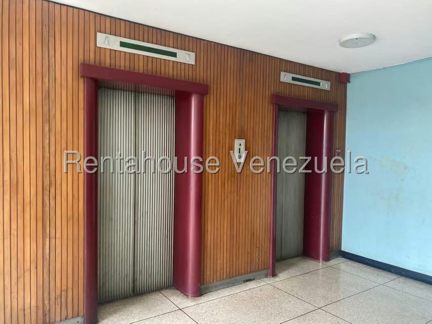 Comercial (Oficina) en Venta en Parroquia Catedral, Distrito Metropolitano - 5