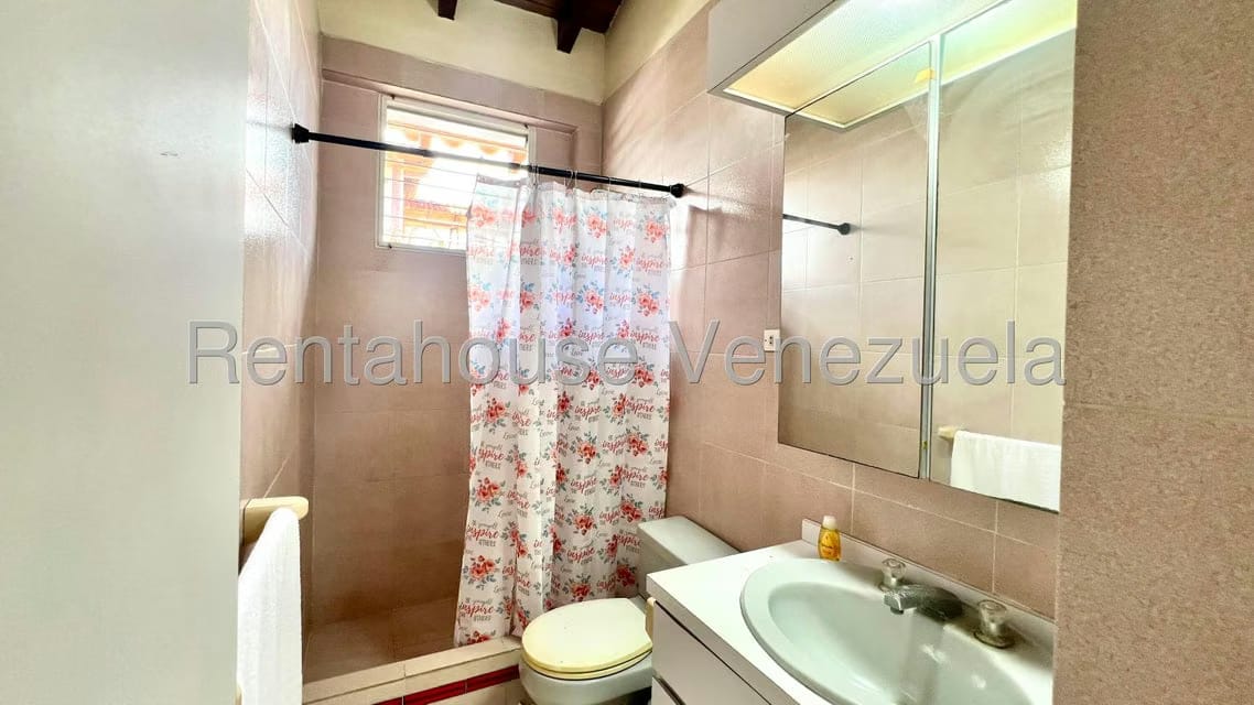 Casa (1 Nivel) en Venta en Las Mercedes de Paparo, Miranda - 33
