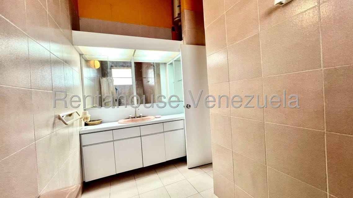 Casa (1 Nivel) en Venta en Las Mercedes de Paparo, Miranda - 35