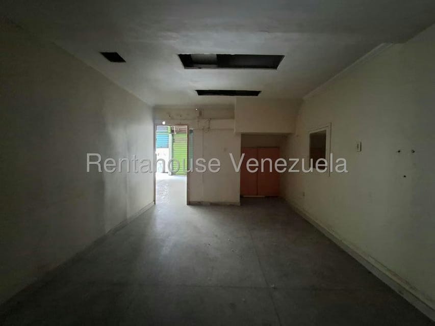 Comercial (Edificio) en Venta en Zona Centro, Aragua - 102