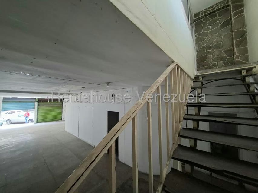 Comercial (Edificio) en Venta en Zona Centro, Aragua - 106