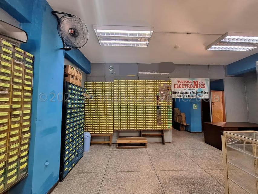 Comercial (Edificio) en Venta en Zona Centro, Aragua - 12