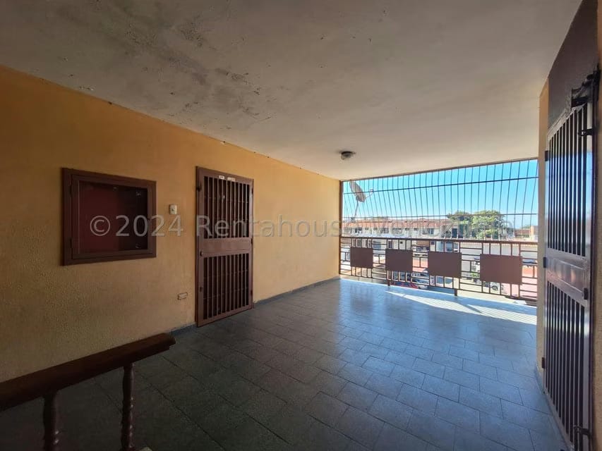 Comercial (Edificio) en Venta en Zona Centro, Aragua - 30