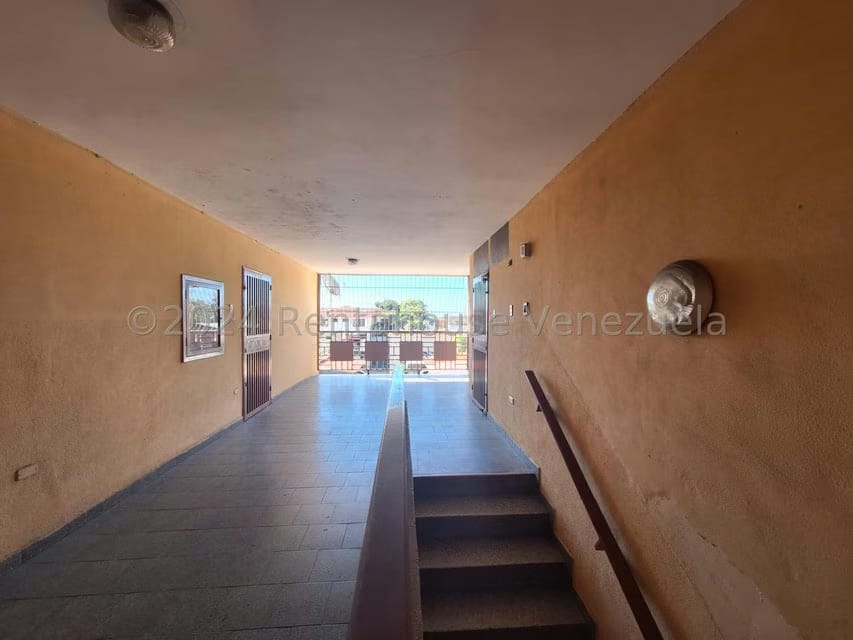 Comercial (Edificio) en Venta en Zona Centro, Aragua - 31