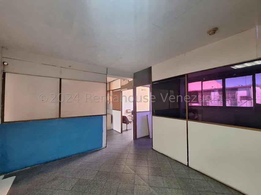 Comercial (Edificio) en Venta en Zona Centro, Aragua - 37