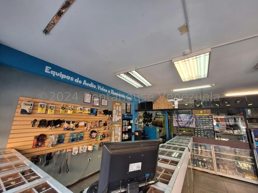 Comercial (Edificio) en Venta en Zona Centro, Aragua - 5