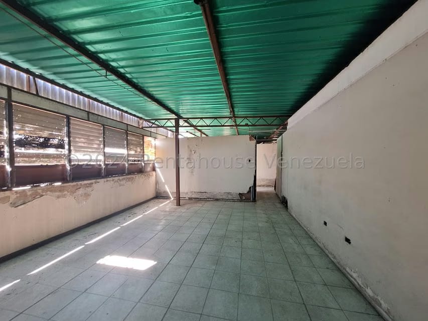 Comercial (Edificio) en Venta en Zona Centro, Aragua - 45