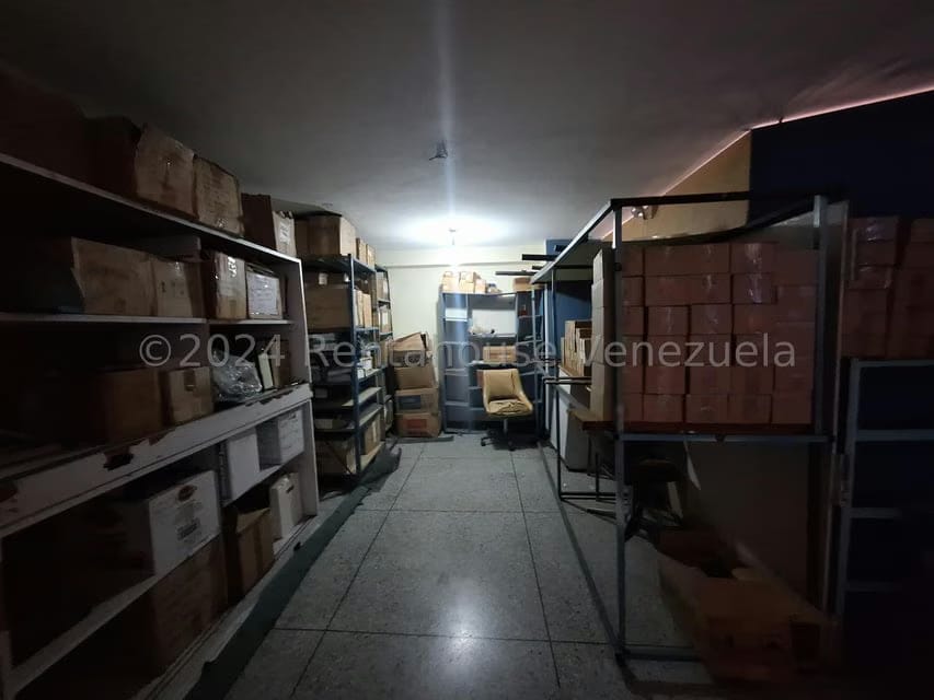 Comercial (Edificio) en Venta en Zona Centro, Aragua - 54