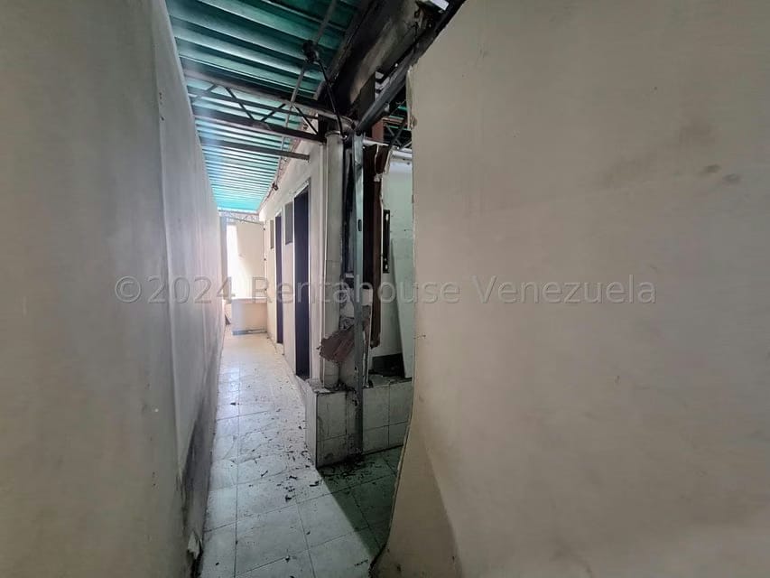 Comercial (Edificio) en Venta en Zona Centro, Aragua - 70