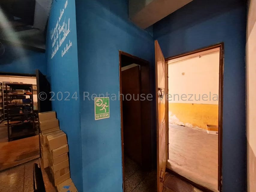 Comercial (Edificio) en Venta en Zona Centro, Aragua - 71