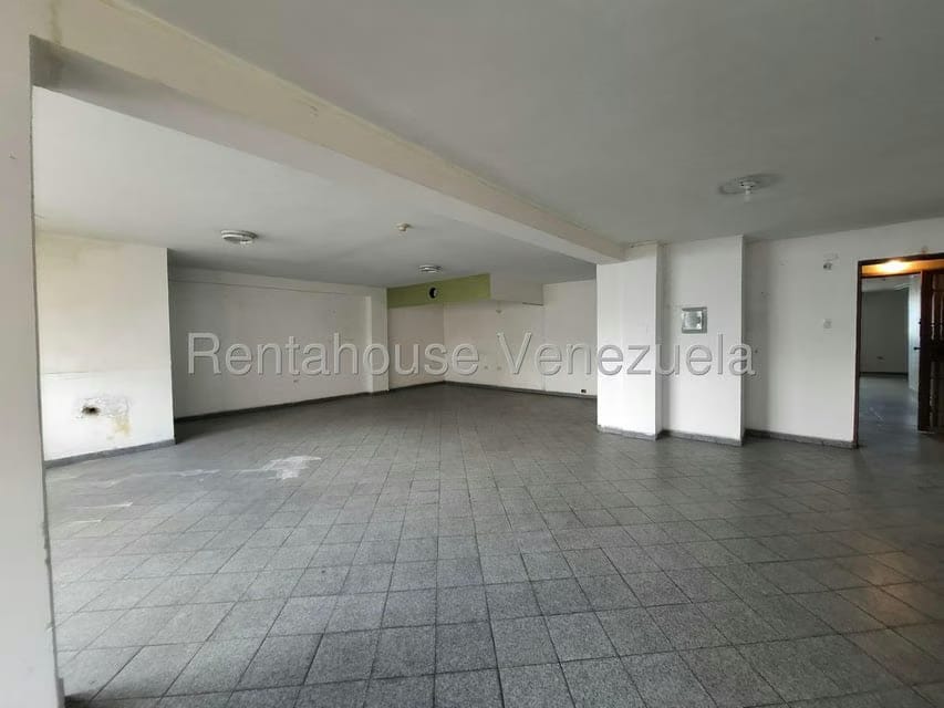 Comercial (Edificio) en Venta en Zona Centro, Aragua - 81