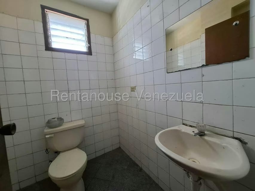 Comercial (Edificio) en Venta en Zona Centro, Aragua - 89