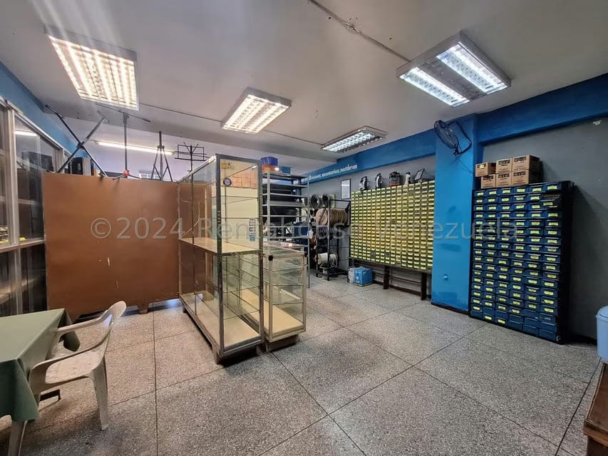 Comercial (Edificio) en Venta en Zona Centro, Aragua - 10