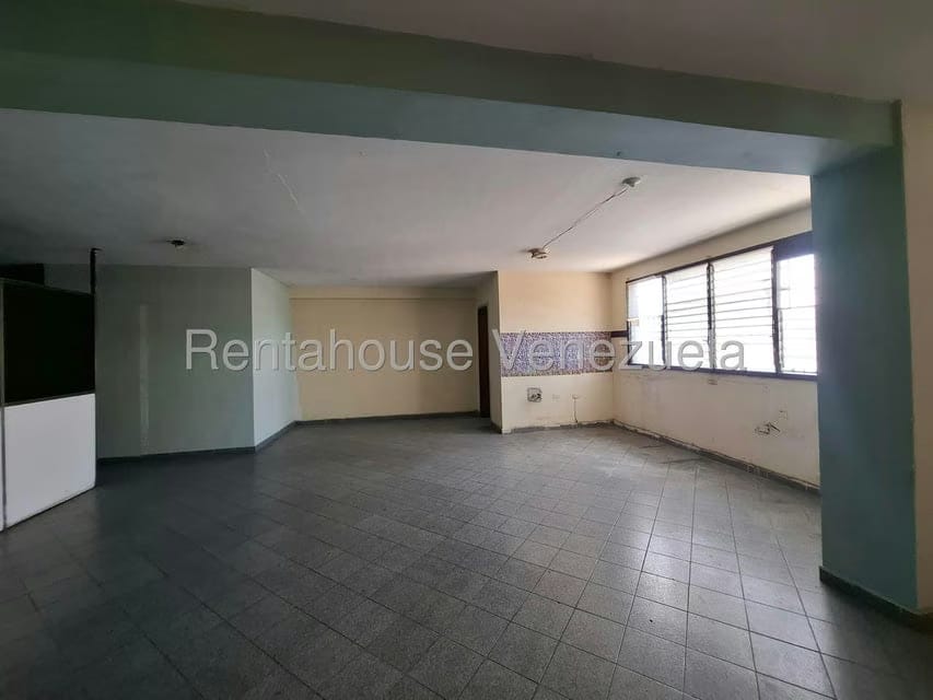 Comercial (Edificio) en Venta en Zona Centro, Aragua - 95