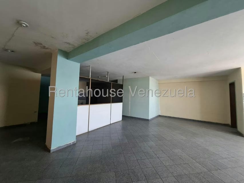 Comercial (Edificio) en Venta en Zona Centro, Aragua - 96